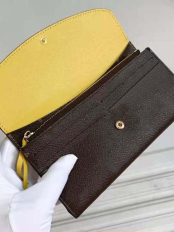 Elegant Fusion Wallet: Genuine Leather Multi-Purpose Handbag & Purse✨