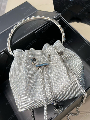 Glam Tassel Crossbody: Luxe Rhinestone Evening Bag✨