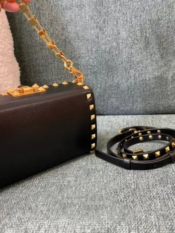 Glamorous Willow Chain Clutch: Designer Evening Cowhide Bag✨